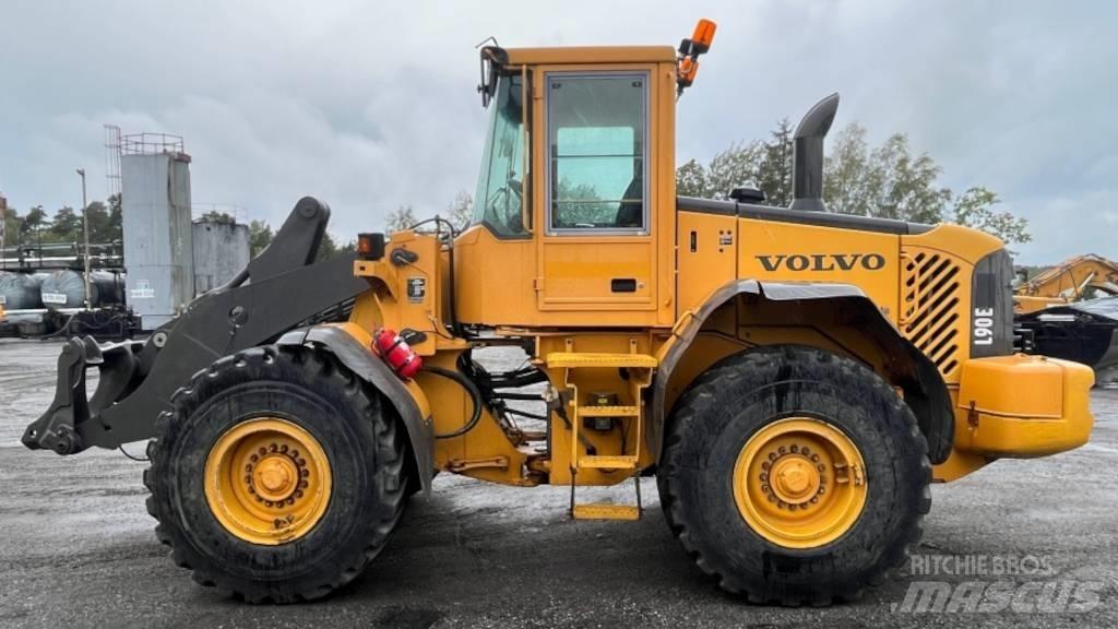 Volvo L 90 E Wheel Loaders