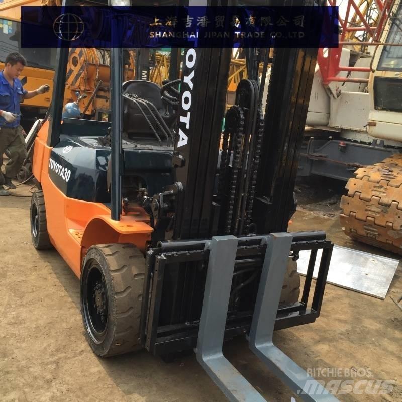 Toyota 7F Diesel Forklifts