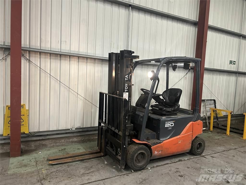 Toyota 8FBM20T Electric Forklifts