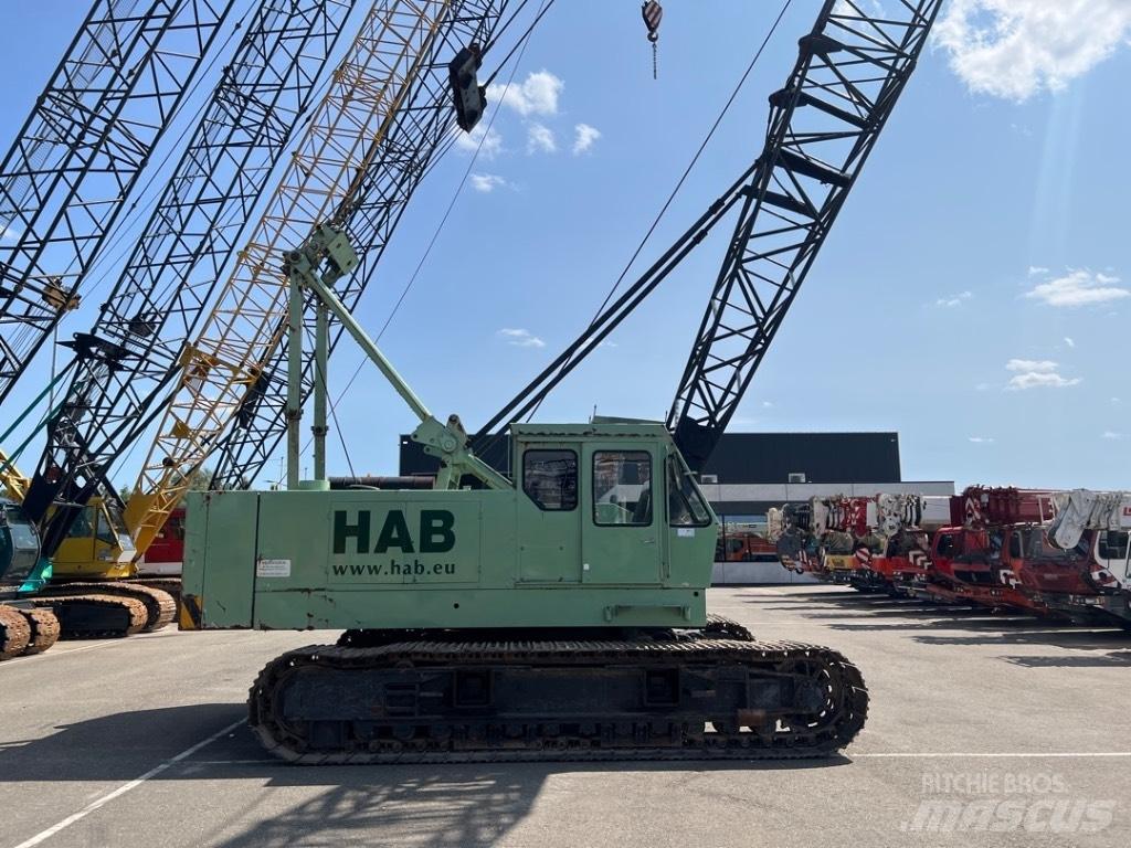 Hitachi KH 150-2 Crawler Cranes