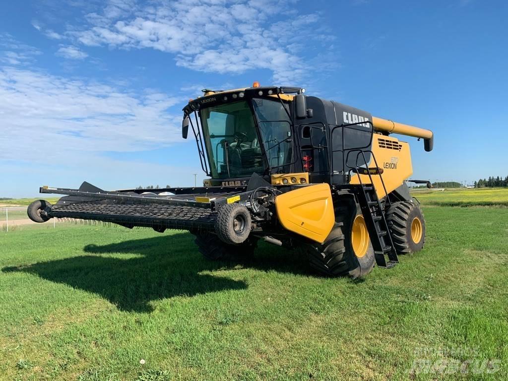 CLAAS 670 Combine Harvesters