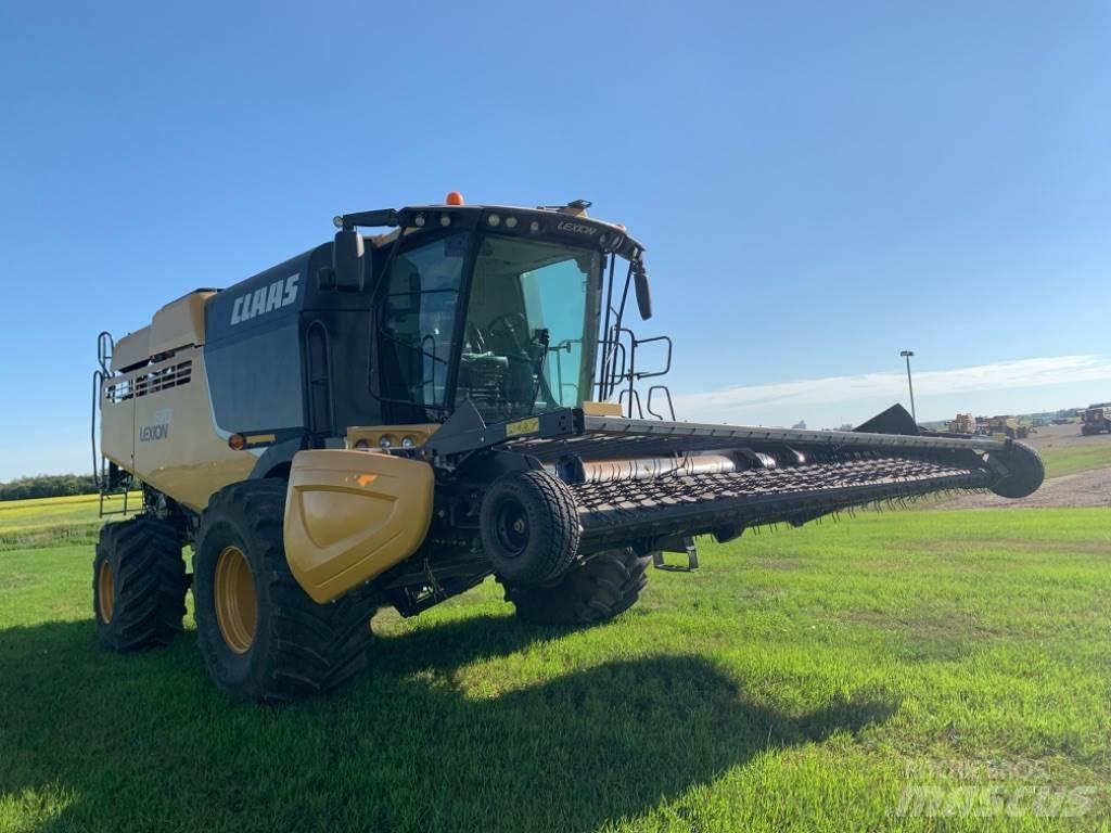 CLAAS 670 Combine Harvesters