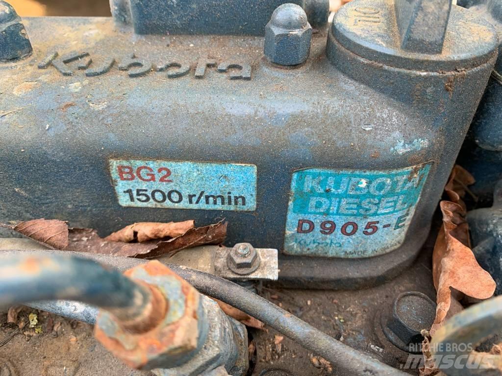 Kubota D 905E ENGINE Engines