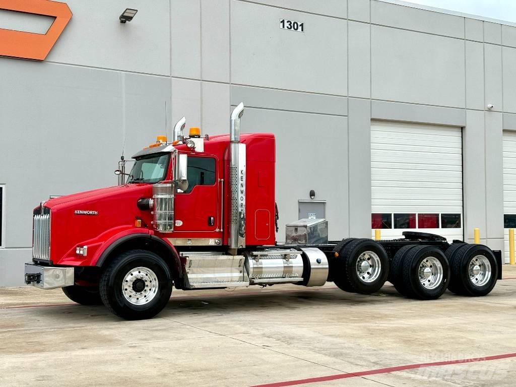 Kenworth T 800 Conventional Trucks / Tractor Trucks