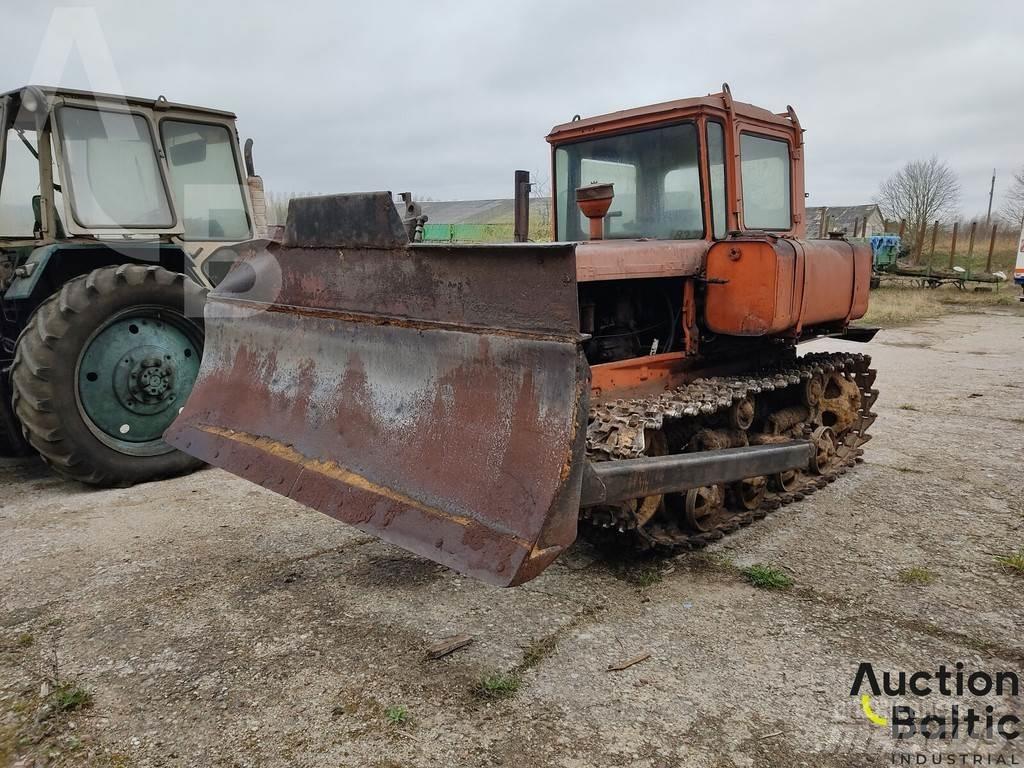  Onbekend DT-75 Crawler dozers
