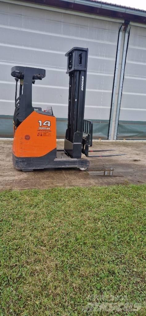 Doosan BR 16 JW-7 Reach trucks