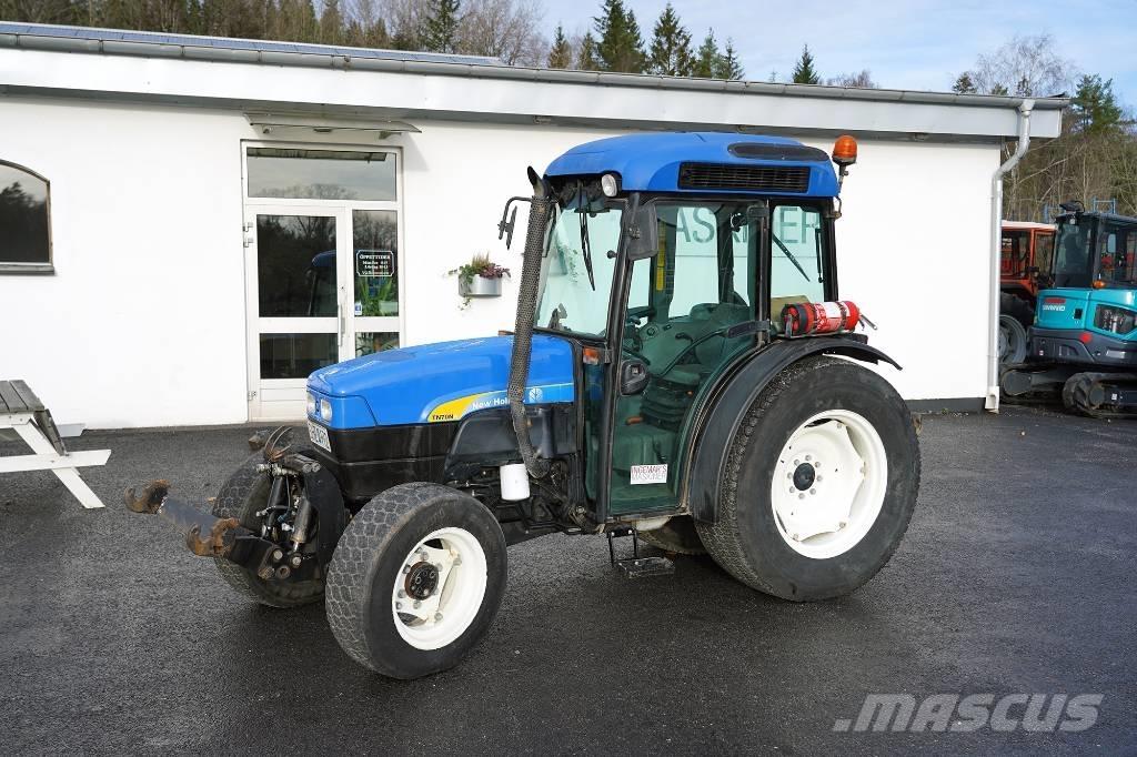 New Holland TN70NA Tractors