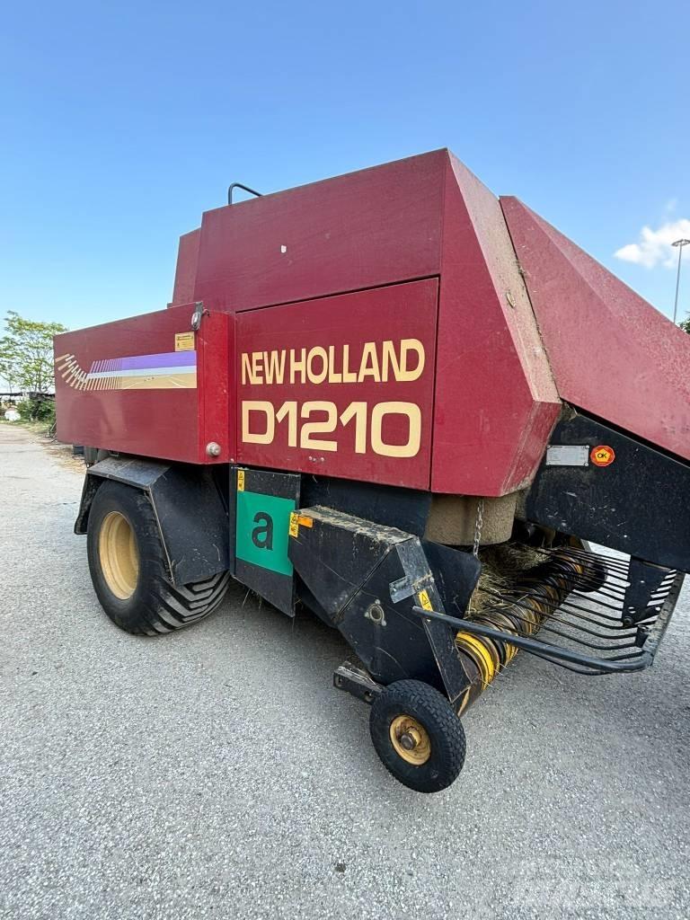 New Holland D 1210 Square Balers