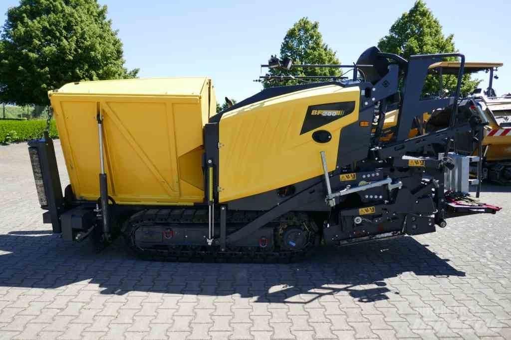 Bomag BF 200 C-2 Small Asphalt Machines