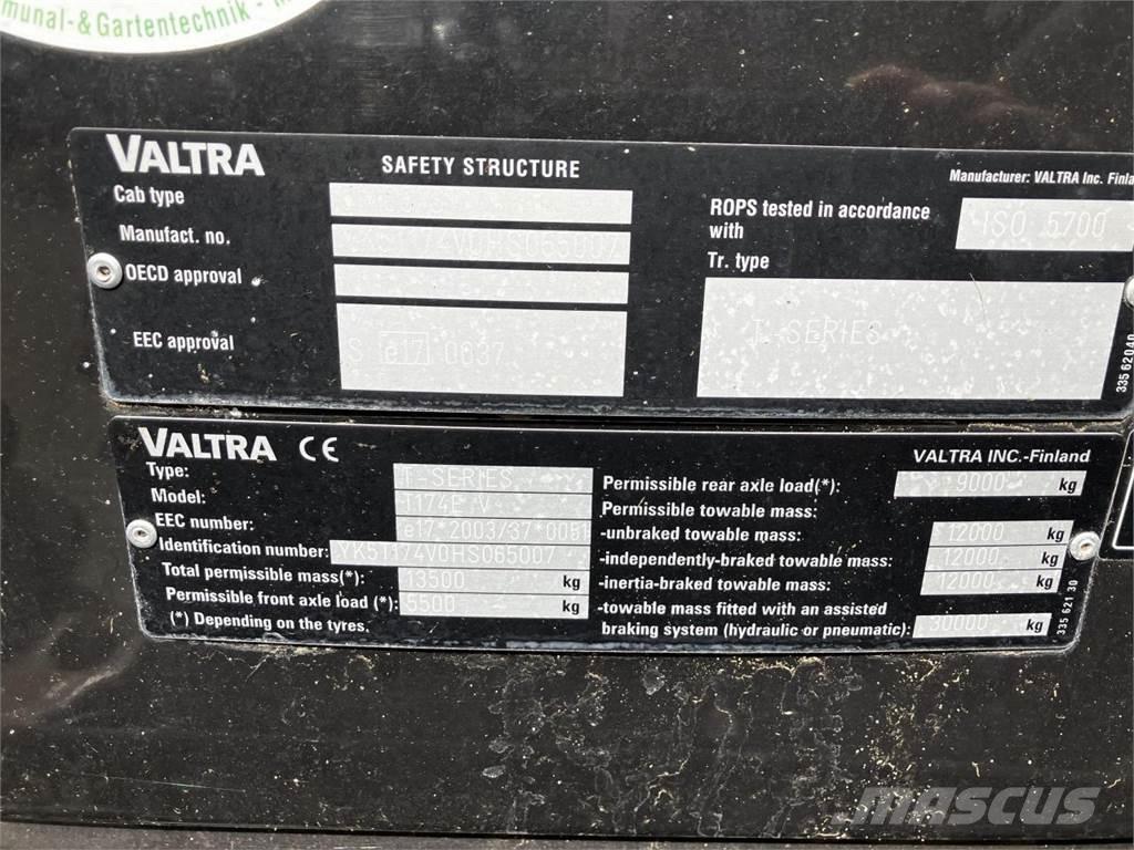 Valtra T174 Versu Tractors