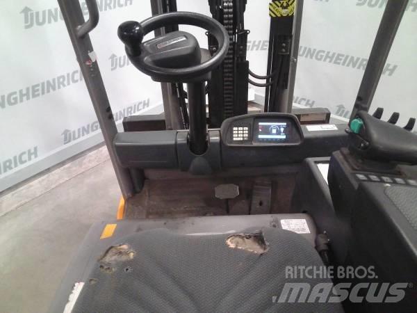 Jungheinrich EFG 320 Electric Forklifts