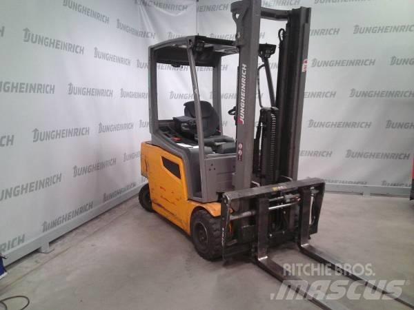 Jungheinrich EFG 320 Electric Forklifts