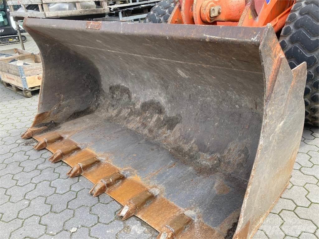 Fiat-Hitachi W 190 Wheel Loaders