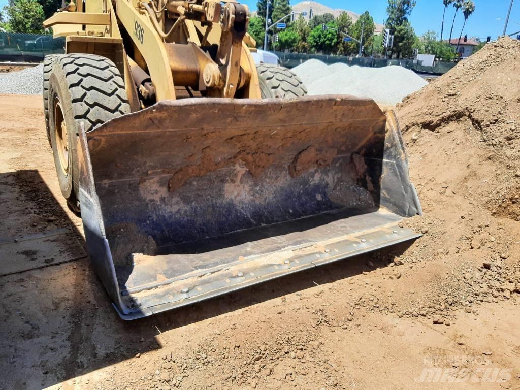 CAT 936 Wheel Loaders