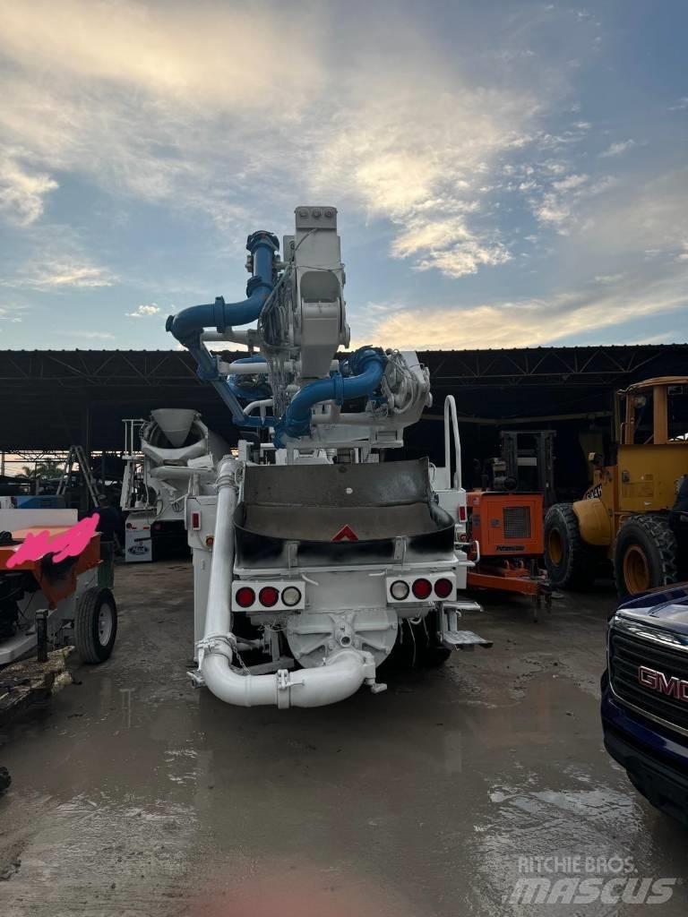 Schwing 31 z Concrete Pumps