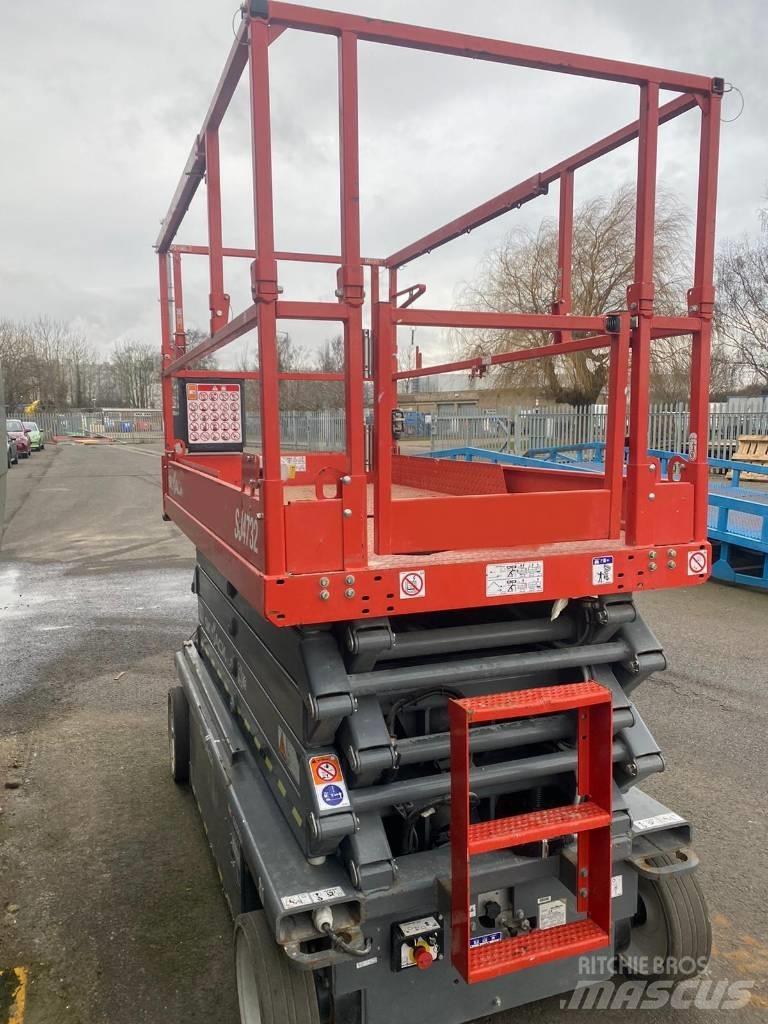 SkyJack SJ 4732 Scissor Lifts