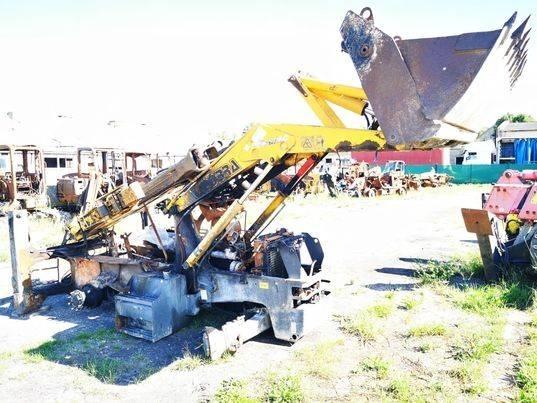 Fermec 860  arm Booms and dippers