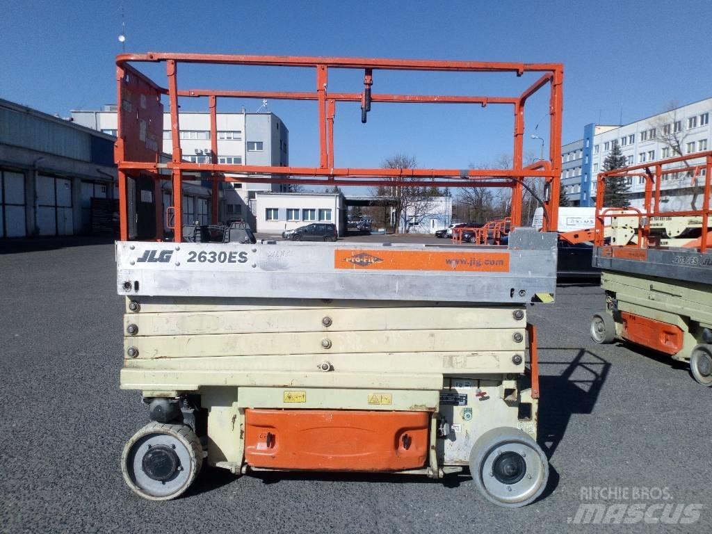 JLG 2630 ES Scissor Lifts