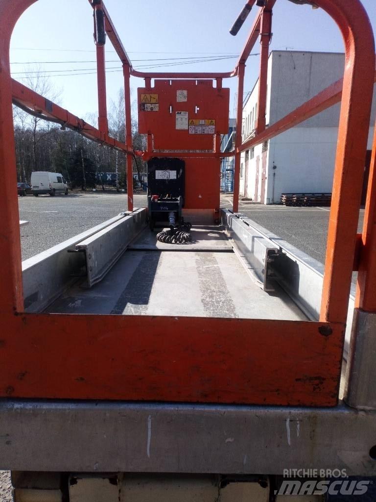 JLG 2630 ES Scissor Lifts