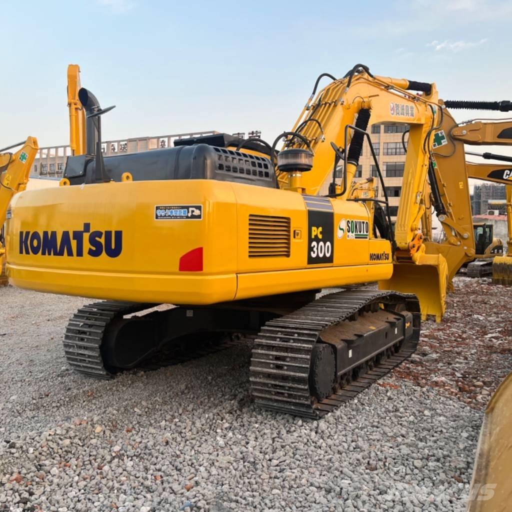 Komatsu PC 300 Crawler Excavators