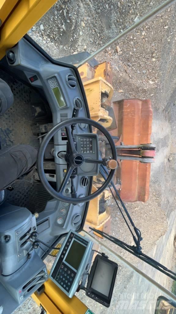 Volvo L 180 C Wheel Loaders