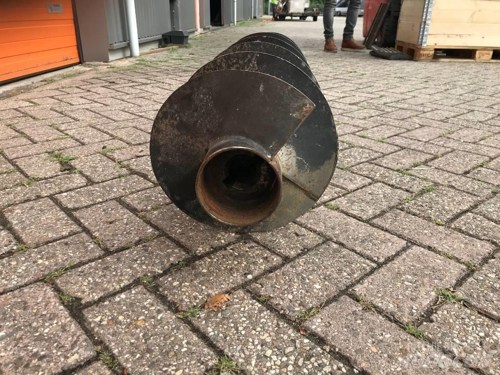 CLAAS Opvoervijzel Combine Attachments
