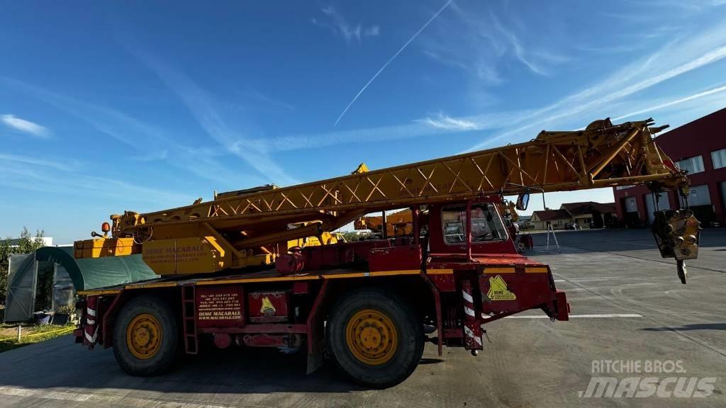 Liebherr LTM 1025 Mobile and all terrain cranes