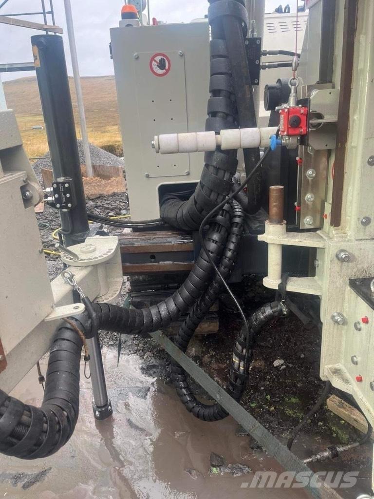 Comacchio Geo600 Water Well Drilling Rigs