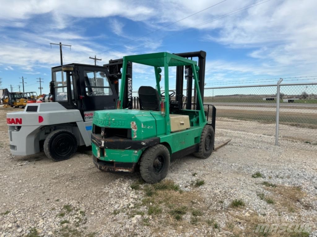 Mitsubishi FD40 Misc Forklifts
