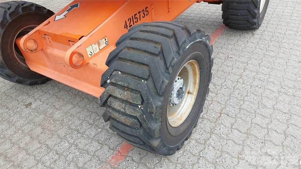 JLG 450AJ Articulated boom lifts