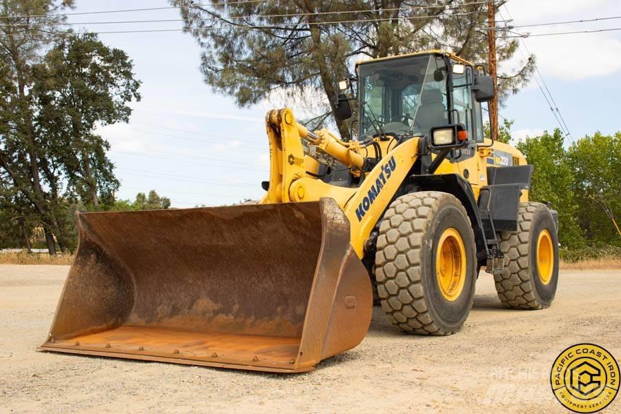 Komatsu WA 320-7 Wheel Loaders