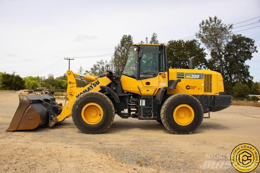 Komatsu WA 320-7 Wheel Loaders