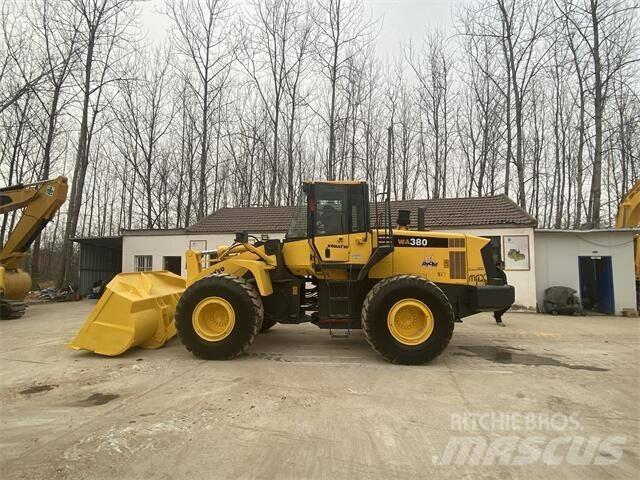 Komatsu WA380-6 Backhoe Loaders