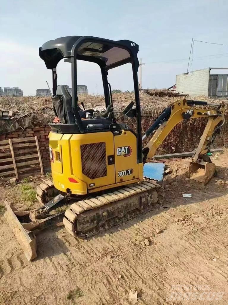 CAT 301.7 Mini Excavators <7t (Mini Diggers)
