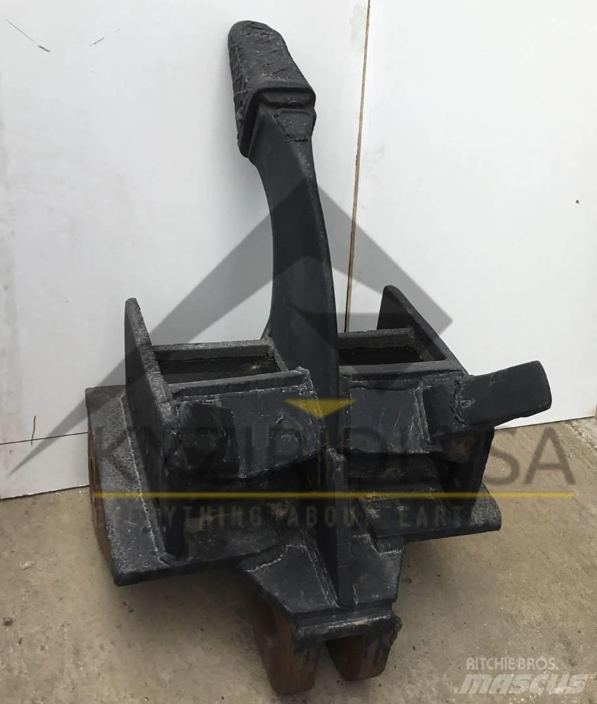 Liebherr R 942 Rippers
