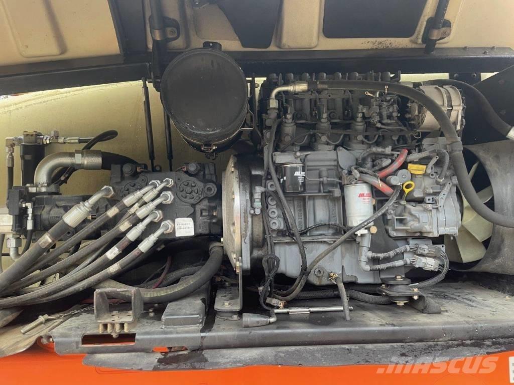 JLG 1250 AJP Articulated boom lifts
