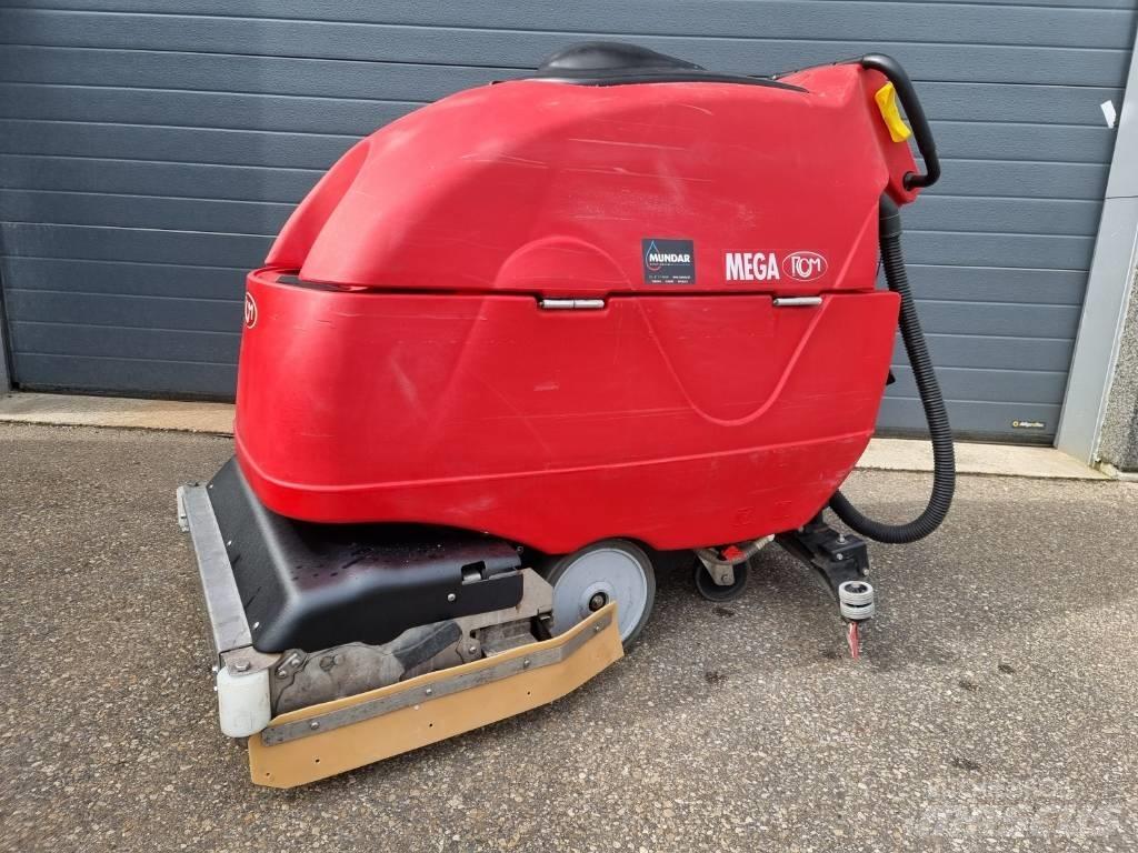 RCM Mega 702R Sweepers
