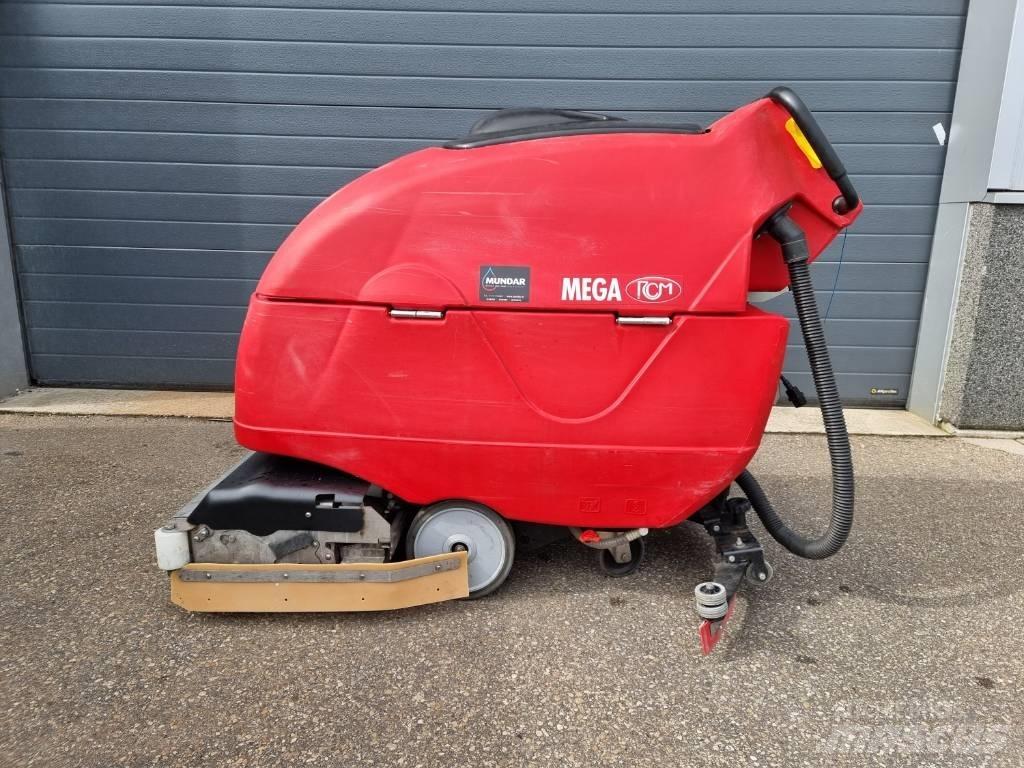 RCM Mega 702R Sweepers