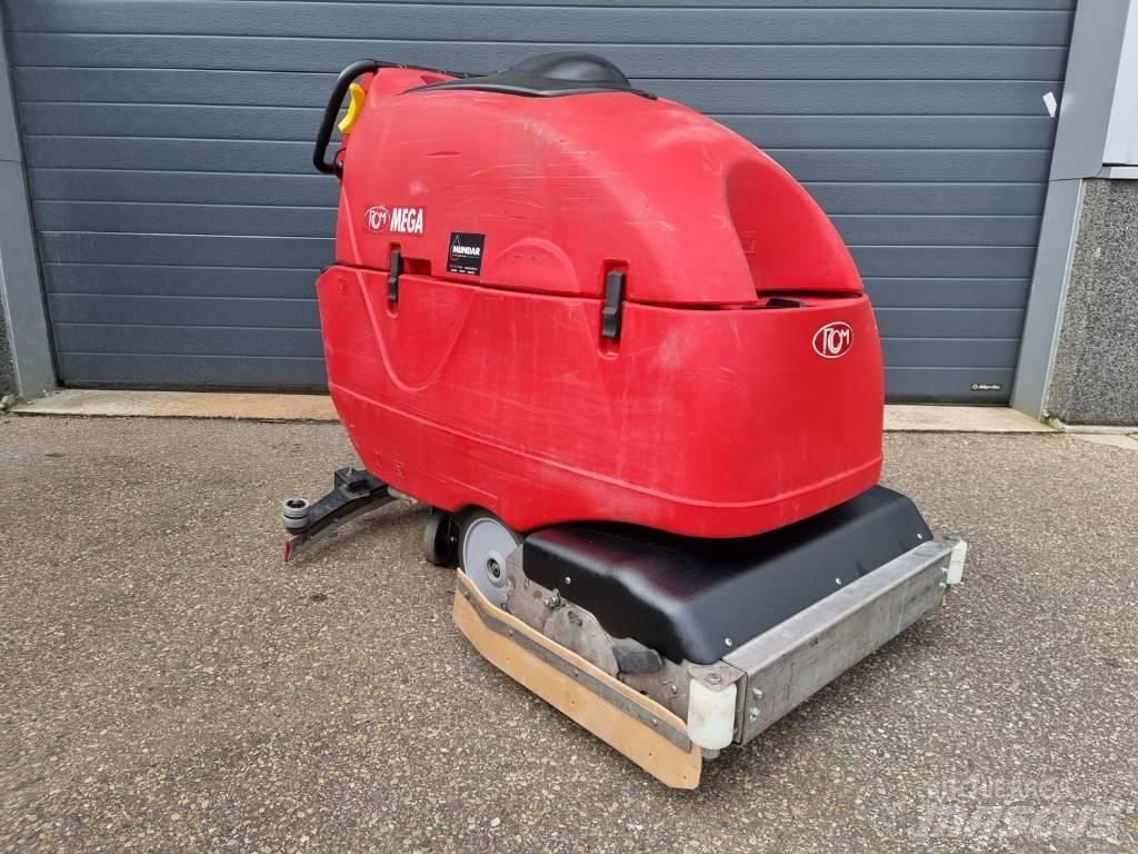 RCM Mega 702R Sweepers