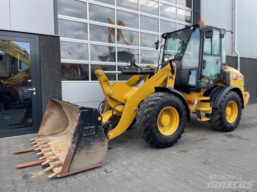 CAT 908M | EPA Wheel Loaders