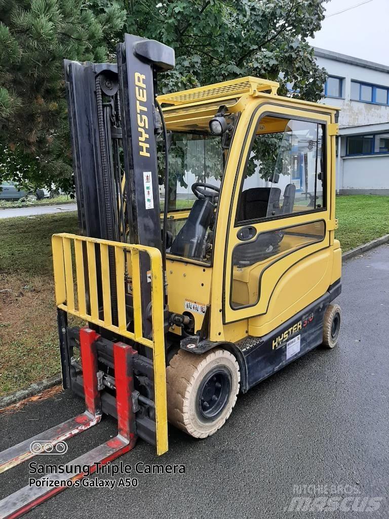 Hyster J3.0XN Electric Forklifts