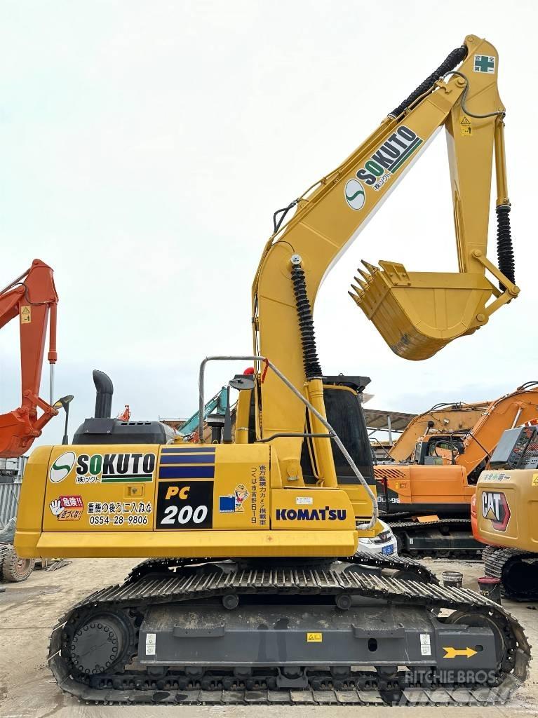 Komatsu PC200-8 Crawler Excavators