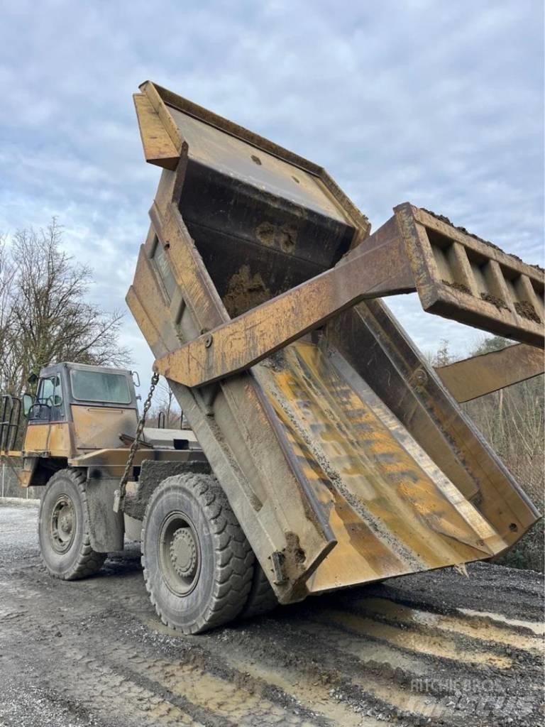 CAT 769 D Rigid dump trucks
