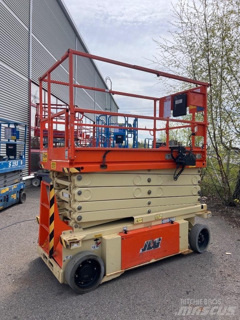JLG 10 RS Scissor Lifts