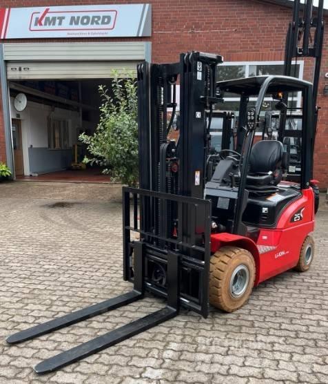 Hangcha CPD 25 Electric Forklifts