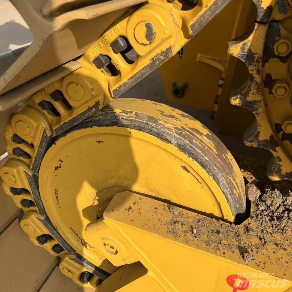 CAT D 8 R Crawler dozers