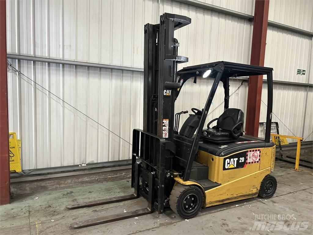 CAT EP20PN Electric Forklifts