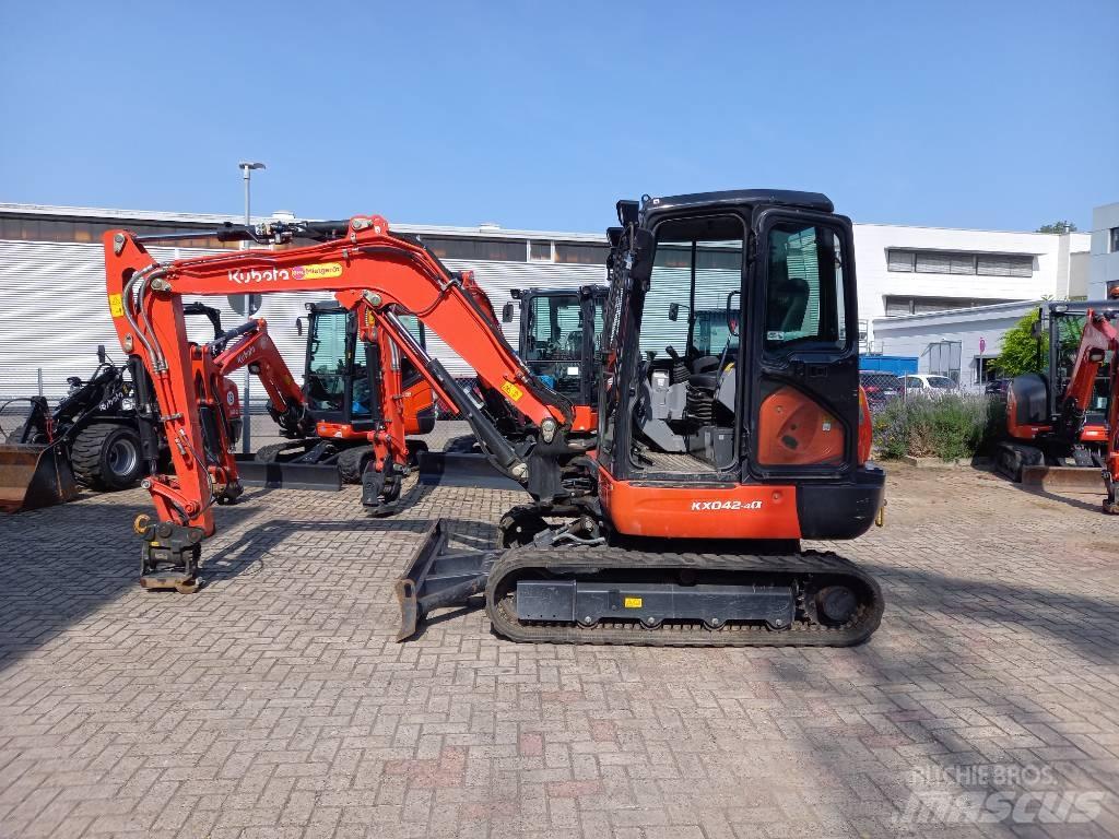 Kubota KX042 - 4NKGLS2 Mini Excavators <7t (Mini Diggers)