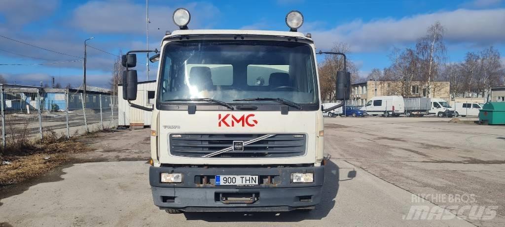 Volvo FL 614 Tank Trucks