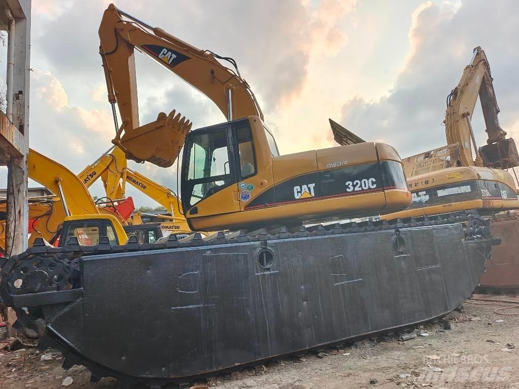 CAT 320 C Amphibious Excavators